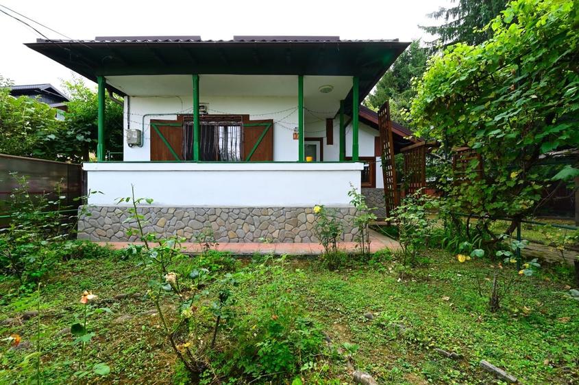 Casă individuală cu 3 camere cu Canalizare în Pucioasa