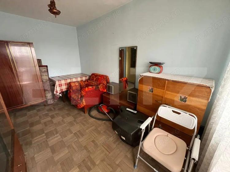 Apartament cu 3 camere decomandat, mobilat în Central
