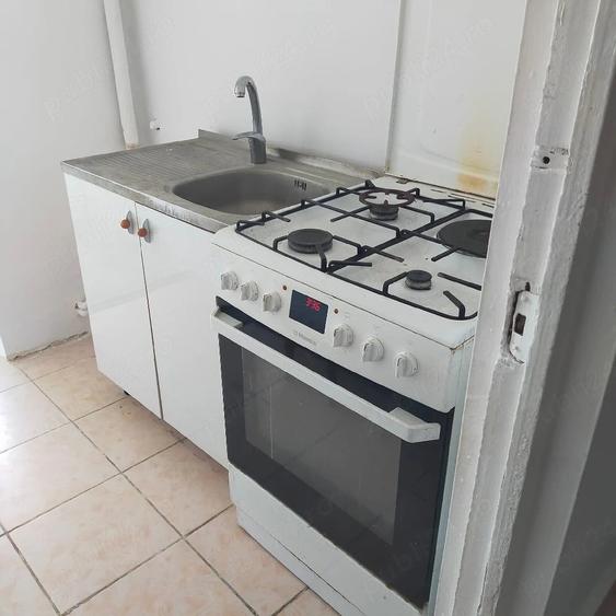 Apartament cu 2 camere nedecomandat în Primăverii