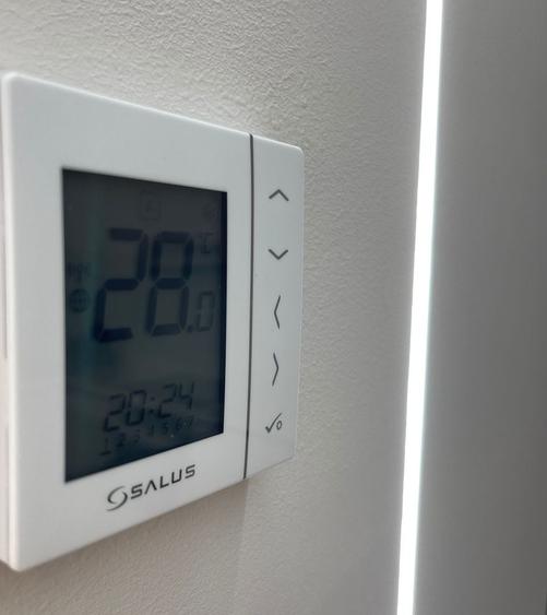 Apartament cu 2 camere decomandat, mobilat în Nufărul