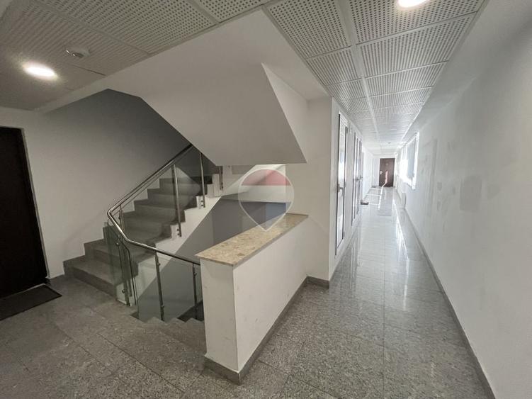 Apartament cu 2 camere semidecomandat, mobilat în Alba Iulia