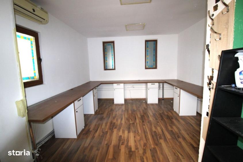 Spațiu comercial, de 23 mp, în Micro 16