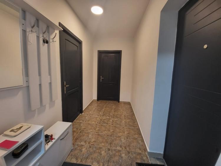 Apartament cu 4 camere decomandat în Tătărași