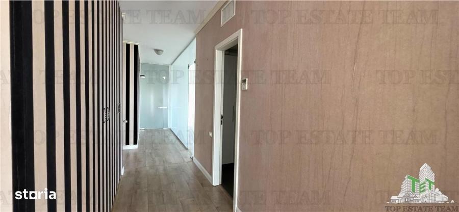 Apartament cu 4 camere decomandat, mobilat în Polonă