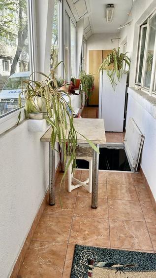 Apartament cu 3 camere semidecomandat în Plantelor