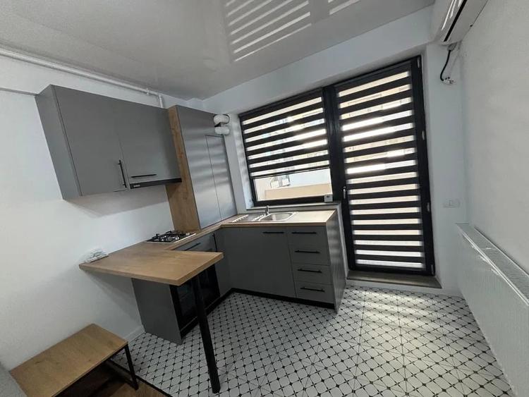 Apartament cu 2 camere decomandat, mobilat în Universitate