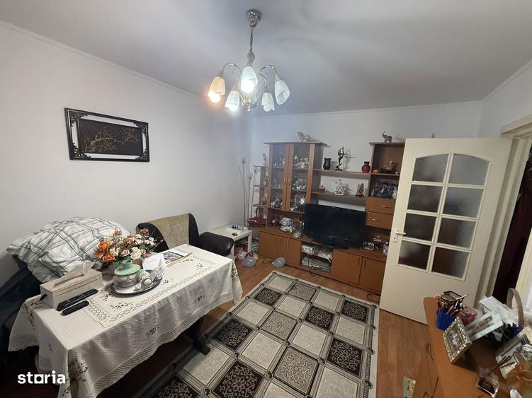 Apartament cu 3 camere decomandat în Tomis Nord