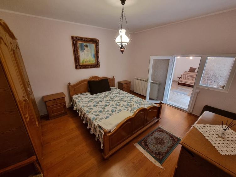 Casă individuală cu 4 camere cu Canalizare în Dacia