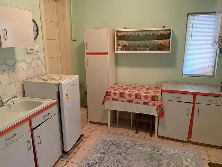 Casa spa?ioasa cu 35 ari teren Solovastru (ie?ire spre Reghin Baile Sarate de la Jabeni?a) - 6