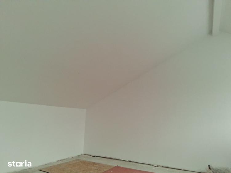 Casă cu 4 camere cu Teren 115 Mp în Central