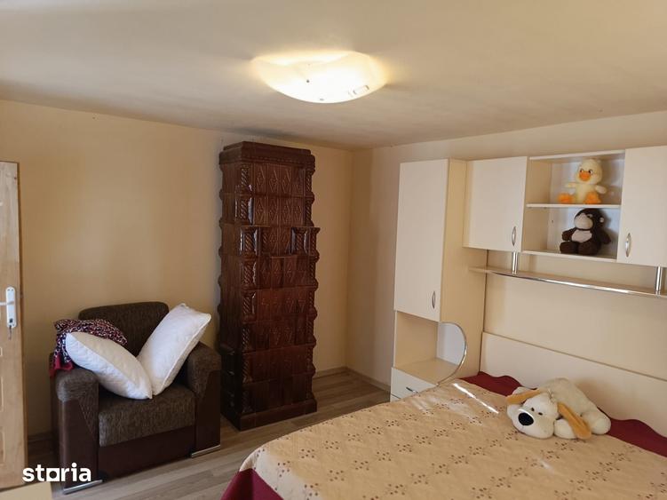Casă cu 3 camere cu Teren 1100 Mp în Pielești