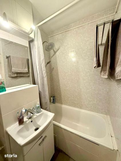 Apartament cu 2 camere decomandat în Complex Studențesc