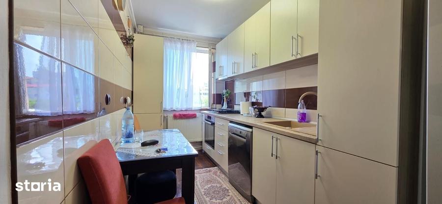Apartament cu 4 camere în Far