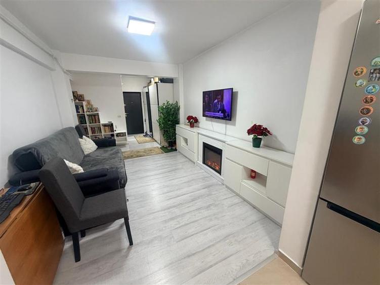 Apartament cu 2 camere decomandat, mobilat în Aeroport