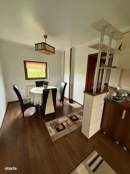 Casă cu 4 camere cu Teren 4300 Mp în Hănțești