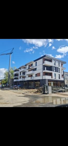 Spațiu comercial, de 494 mp, în Exterior Vest