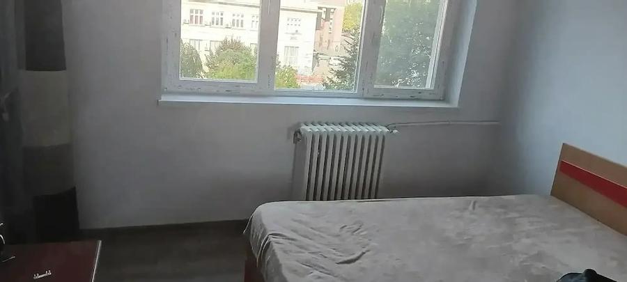 Apartament cu 2 camere semidecomandat în Gara de Nord