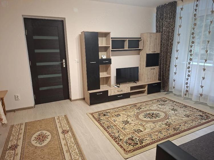 Apartament cu 2 camere decomandat în Cuza Vodă