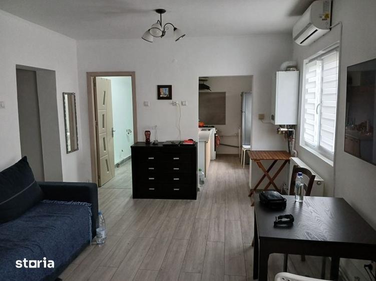 Casa tip duplex, an constr 1995, Bucov - 5