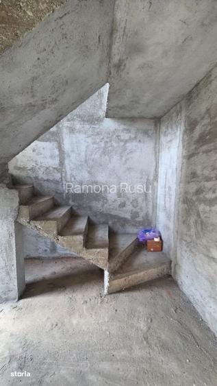 Casa cu mansarda in Paulesti teren 863 mp