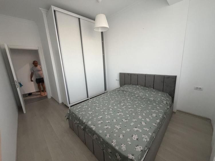 Apartament cu 2 camere decomandat în Exterior Vest