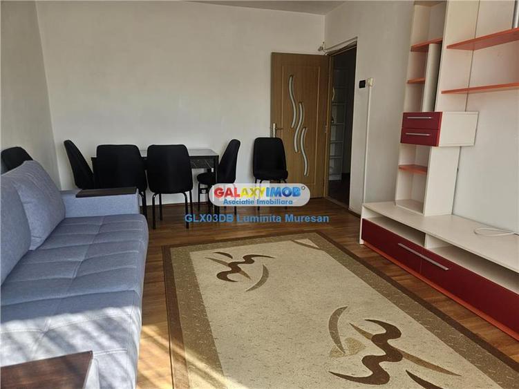 Apartament cu 2 camere decomandat, mobilat în Micro 12