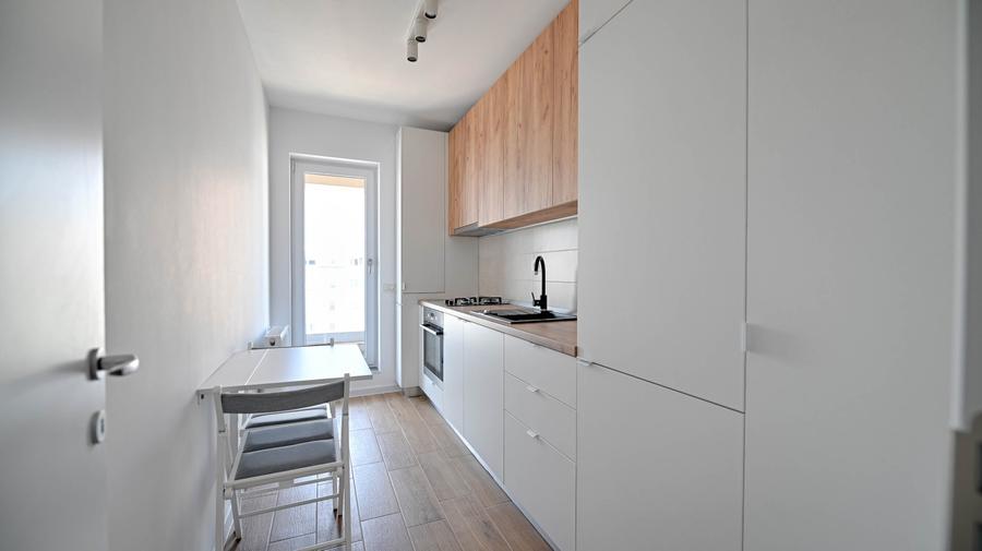 Apartament cu 3 camere decomandat, mobilat în Militari