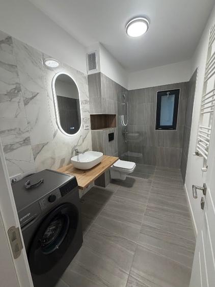 Apartament cu 2 camere semidecomandat în Km 5