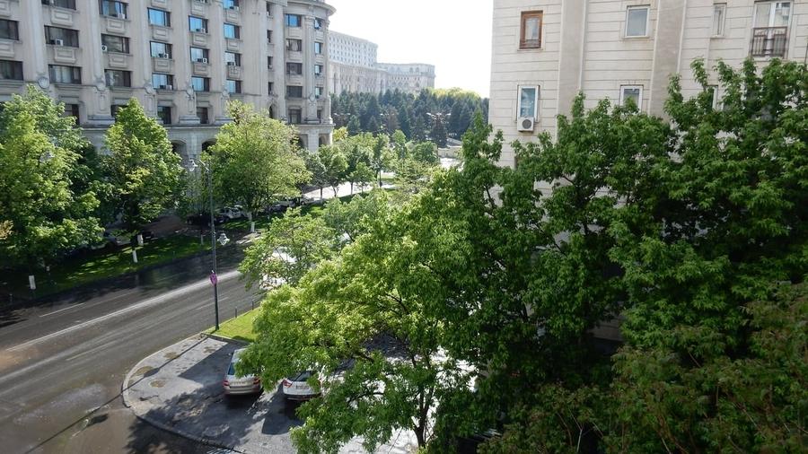 Garsonieră decomandată în Unirii