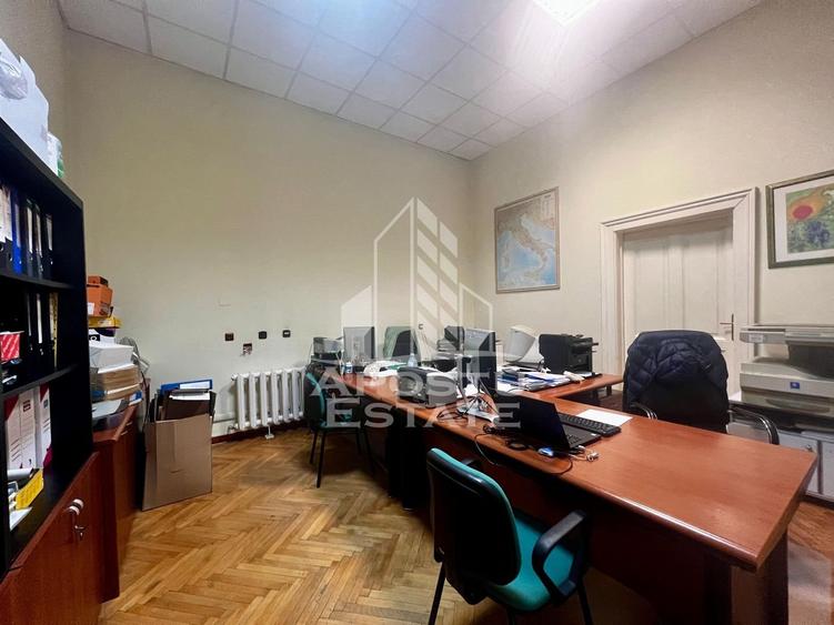 Apartament cu 5 camere,zona Ultracentral - 3
