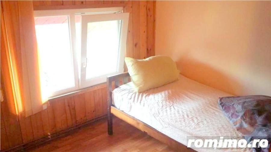 Casă cu 5 camere în Buziașului
