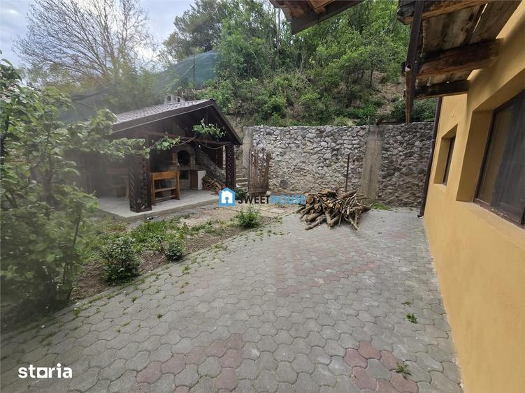 Casă cu 4 camere cu Teren 210 Mp în Central