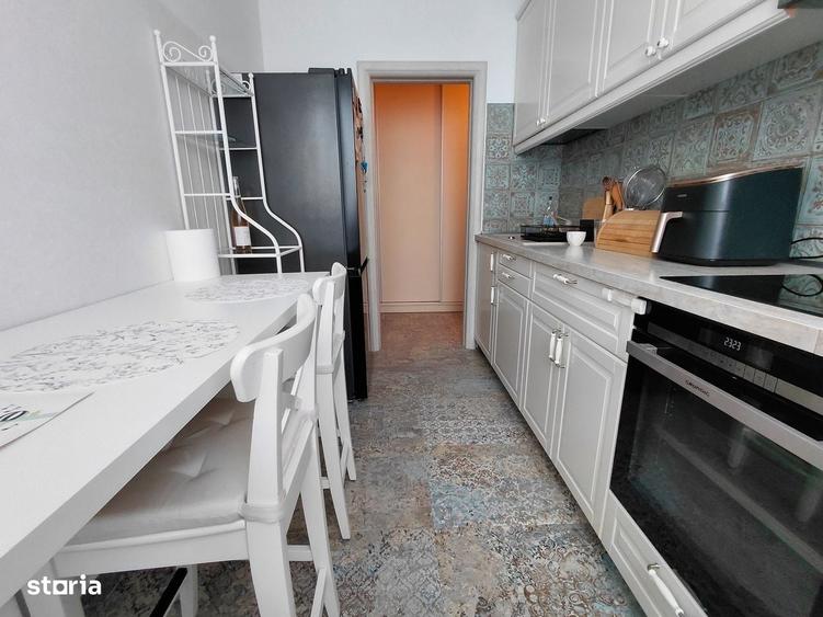 Apartament cu 2 camere decomandat în Central