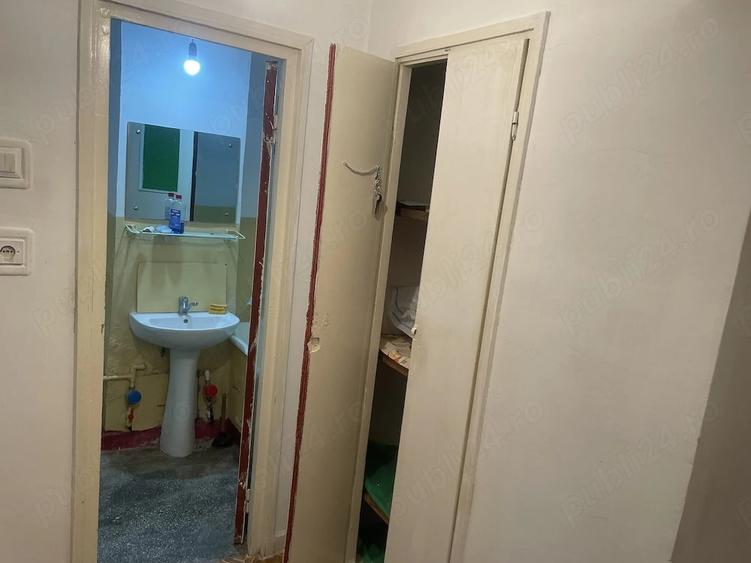 Garsonieră semidecomandată în Gorjului