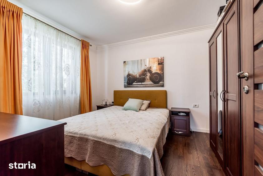 Casă cu 5 camere cu Teren 701 Mp în Vladimirescu