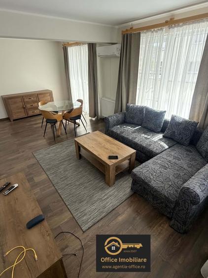 Apartament cu 2 camere decomandat în Central