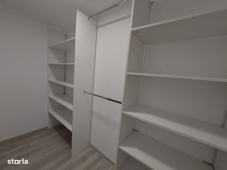 Apartament cu 2 camere decomandat în Tractorul
