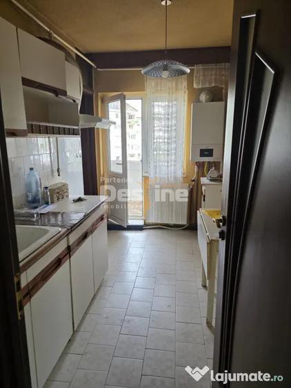 Apartament cu 2 camere decomandat în Central