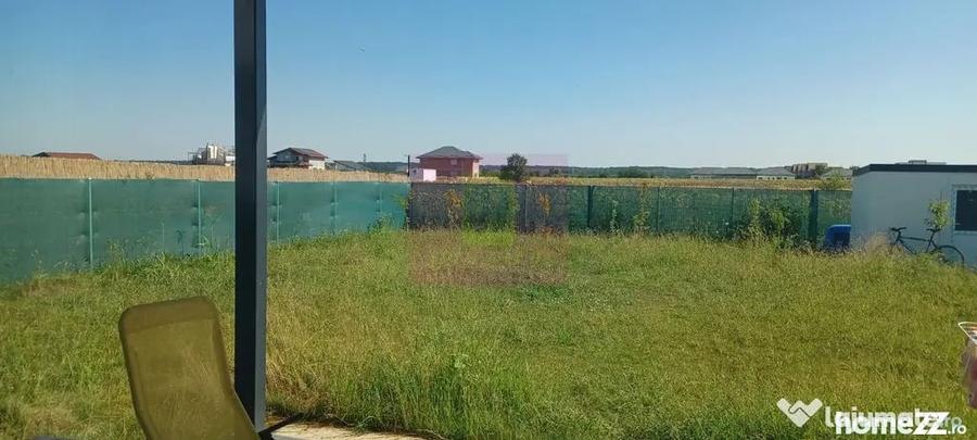 Casă cu 4 camere cu Teren 608 Mp în Săbăreni