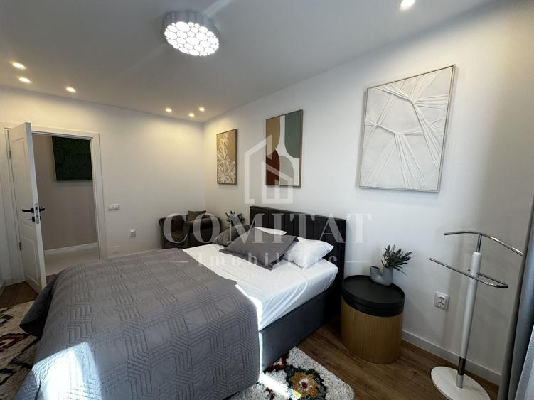 Duplex cu 4 camere cu Canalizare în Florești