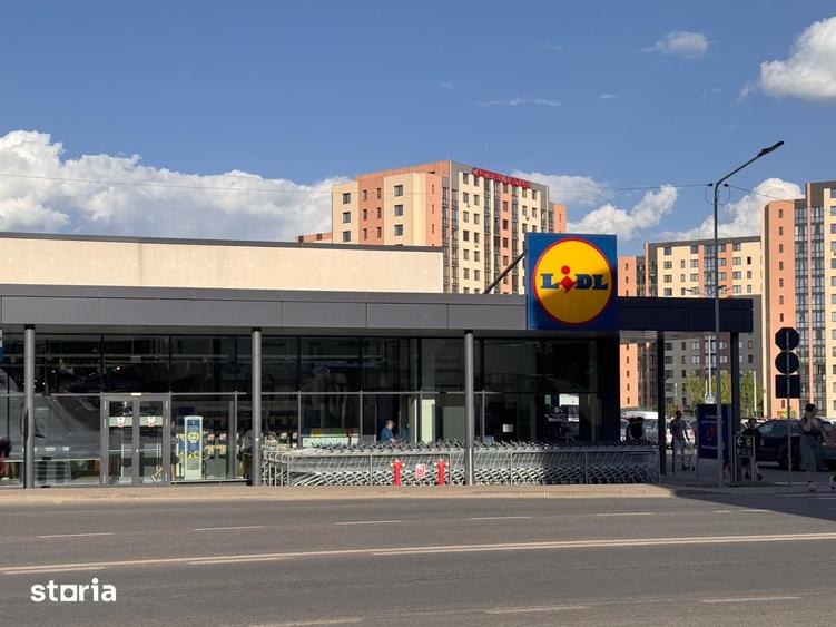 Apartament cu 3 camere decomandat în Ciurea