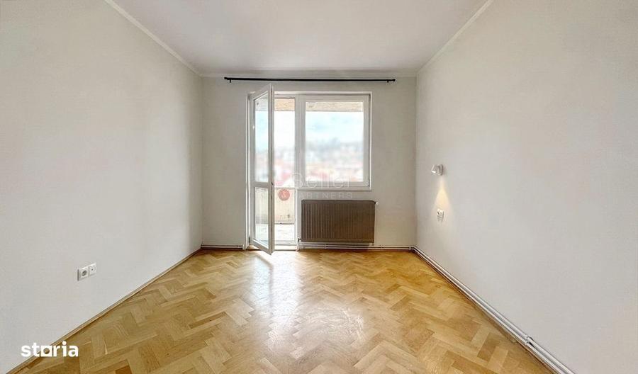 Apartament cu 3 camere, mobilat în Centrul Istoric