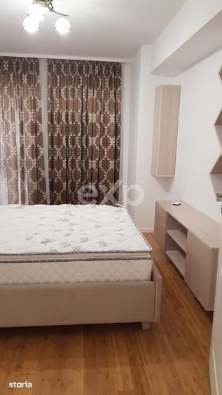 Apartament cu 3 camere decomandat în Calea București