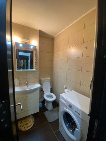 Garsonieră decomandată în Exercițiu