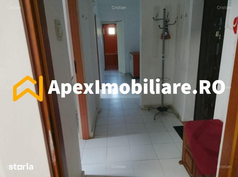 Apartament cu 3 camere decomandat în Pantelimon