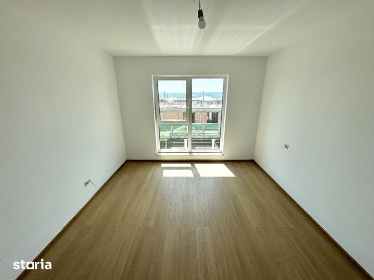 Casă cu 4 camere cu Teren 200 Mp în Valea Lupului