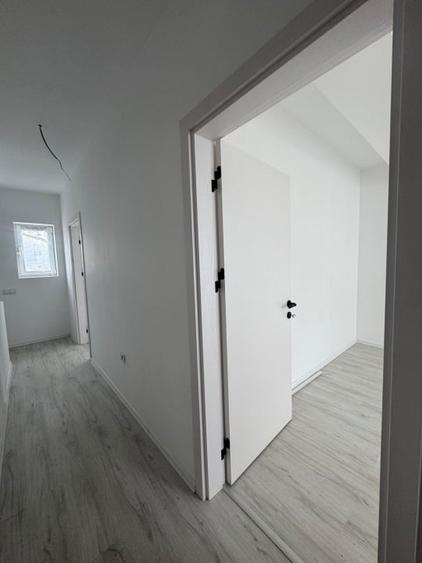 Casă cu 4 camere cu Canalizare în Bragadiru