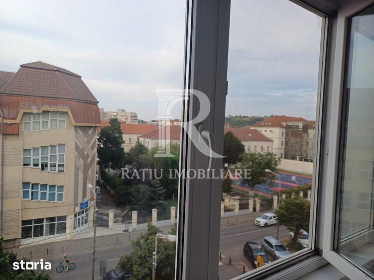 Apartament cu 3 camere | Ultracentral | Oradea - 3