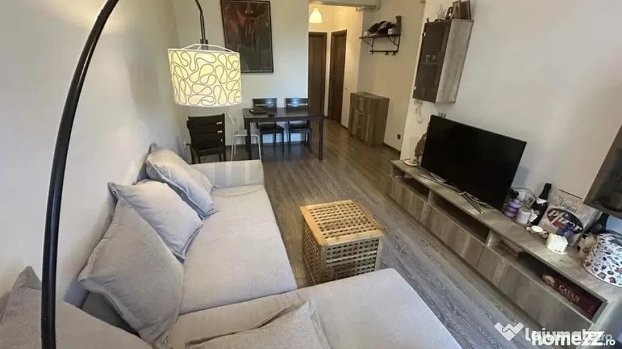 Apartament cu 2 camere decomandat în Dămăroaia