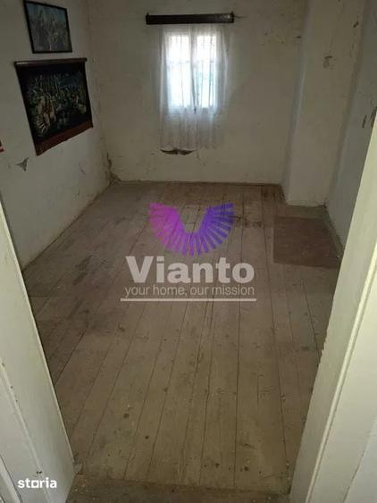 Casă cu 5 camere cu Teren 482 Mp în Central